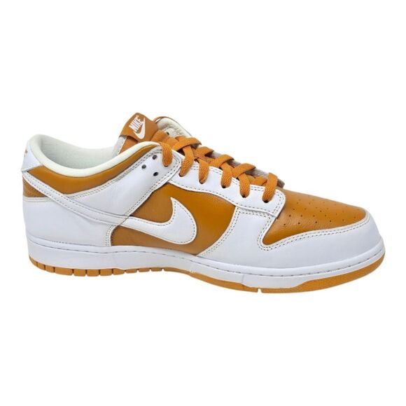 Athletic_Shoes